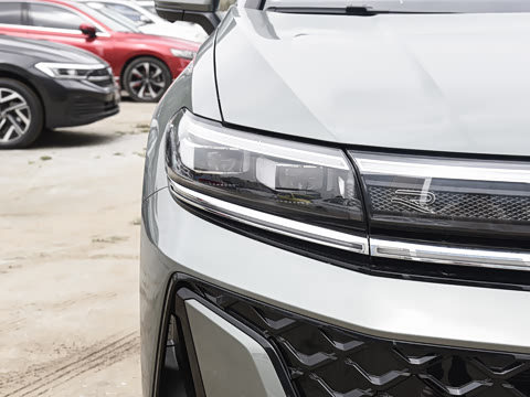 2026�� 450TSI �����콢 6��