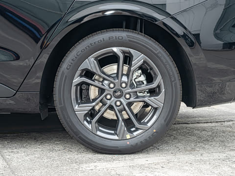 2026  2.0T  EcoBoost  