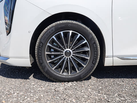 2026�� PHEV L ���� Ultra