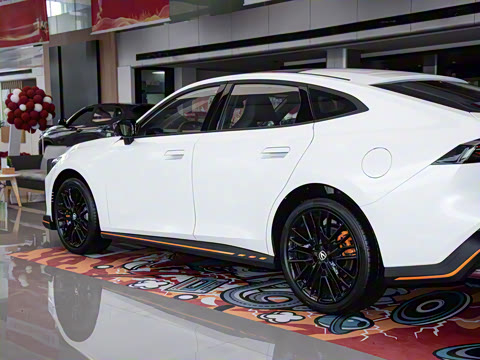 2025�� ������ 2.0T ������