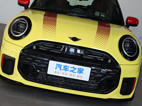 2025�� JOHN COOPER WORKS