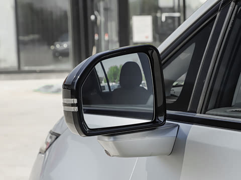 2026�� 610 �����״�Ultra