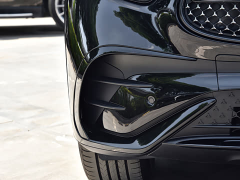 2026�� �Ŀ� GLC 260 4MATIC ����SUV