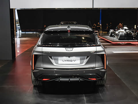 2025�� LYRIQ-V