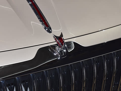 2026�� 4.0T V8��
