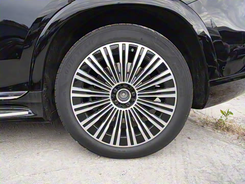 2025�� EQS 680 ���ݰ�