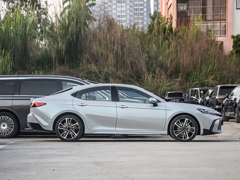 2026�� 2.0S �˶���