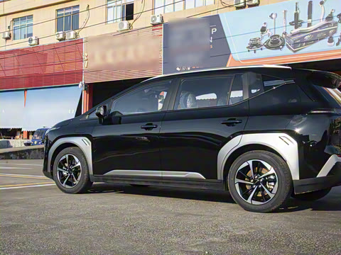 2025�� Plus 610 ������