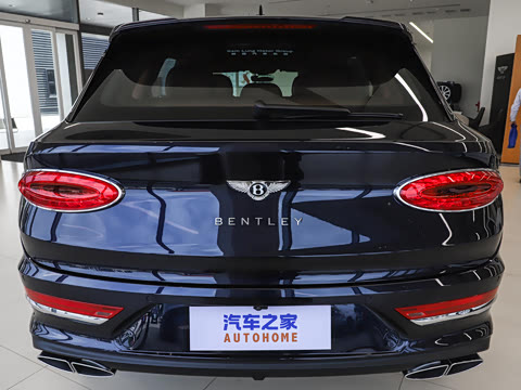 2026�� 4.0T V8 ������