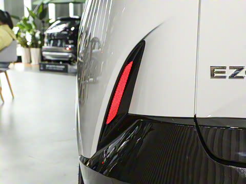 2025�� ����200 Max