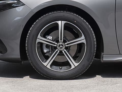 2025�� �Ŀ� A 200 L ʱ����