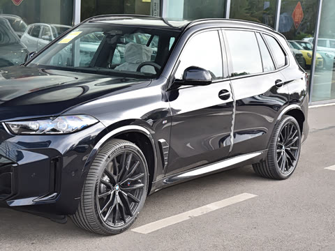 2026�� �Ŀ� xDrive 40Li ������M�˶���ҹ��װ