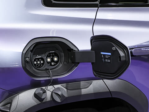 2026�� 565KM ���������
