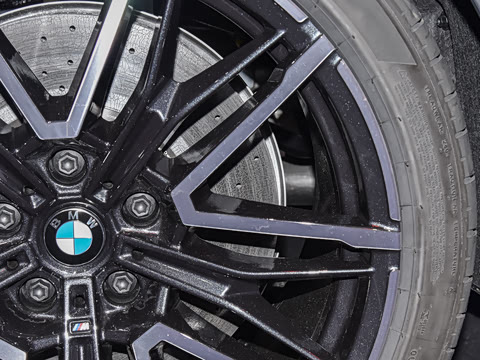 2025�� M5