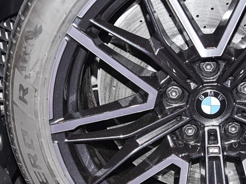 2025�� M5