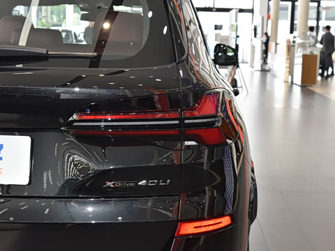 2025�� xDrive 40Li M�˶���ҹ��װ