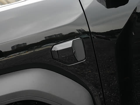 2025�� 210KM ����Ultra��