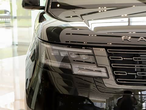 2026�� 3.0 L6 360PS SE�����