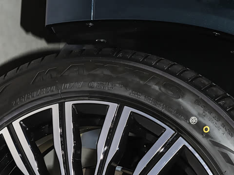 2027�� 2.0T ˫�������������
