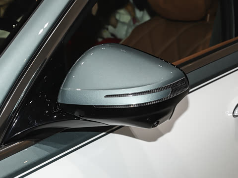 2027�� S 680 4MATIC