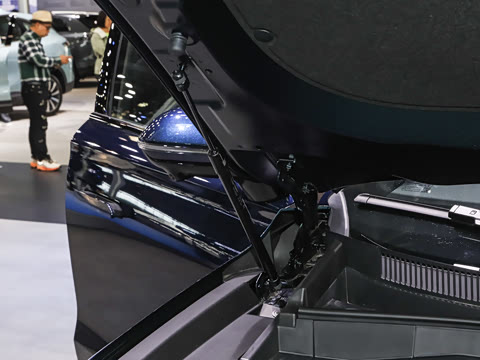2027�� 2.0T ˫�������������
