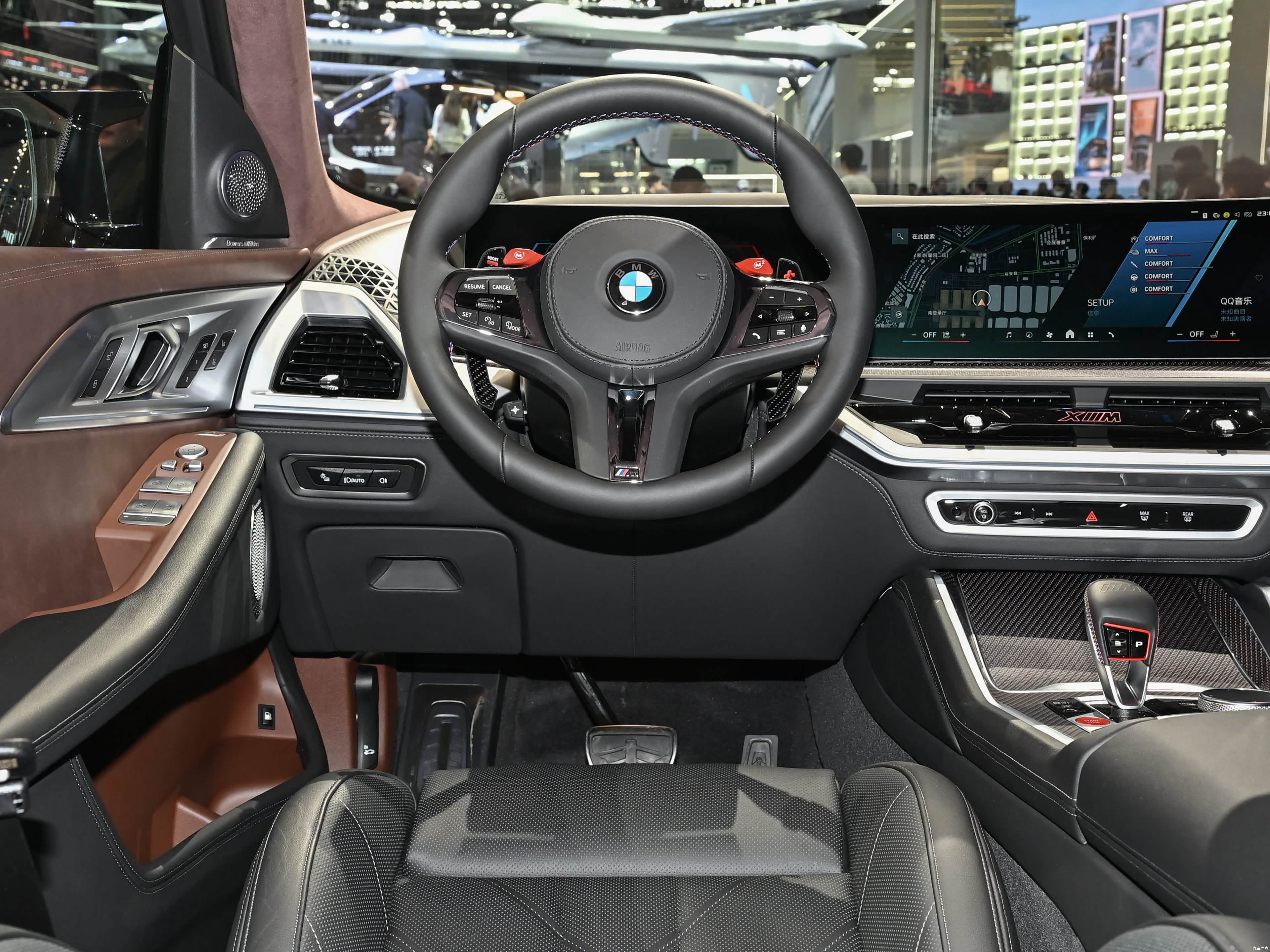 BMW XM, миниатюра 10