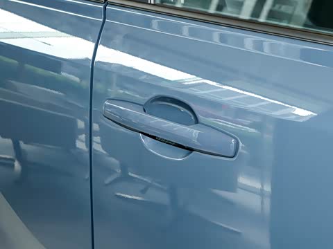 2026�� 2.0L ����������