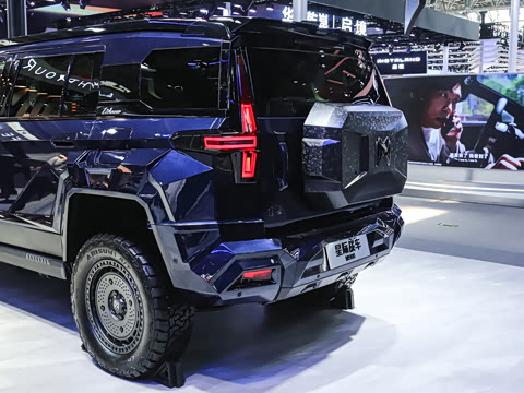 2025�� M900 ������