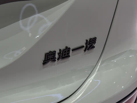 2026�� quattro Ǭ���Ǽݰ�