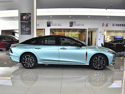 2025�� 2.0T ������