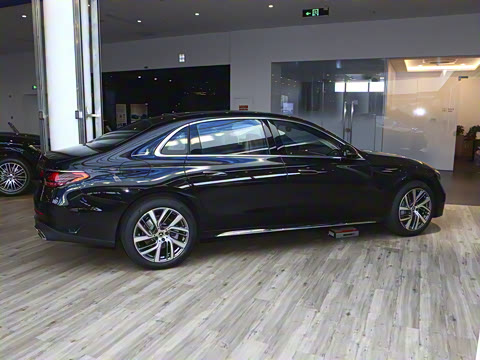 2026�� E 300 L ʱ���˶���