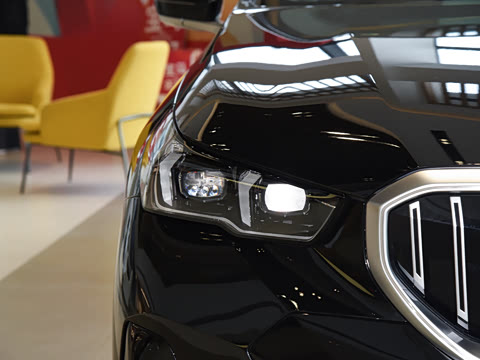 2026�� �Ŀ� eDrive 40L M�˶���װ