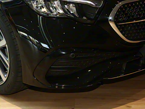 2026�� E 300 L ʱ���˶���