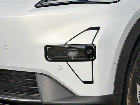 2026�� 215Max���̰�