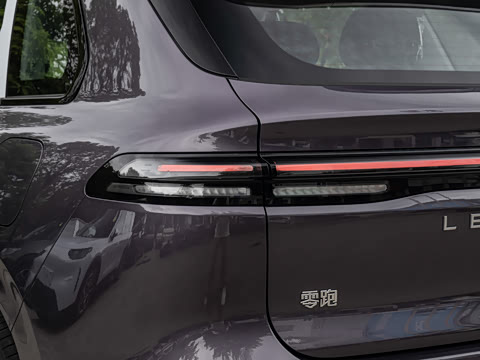 2027�� 660������