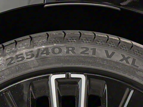 2025�� 240����Ultra�˶���