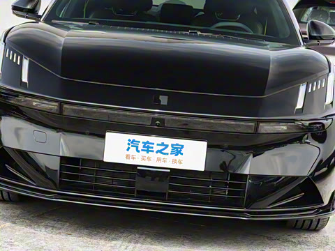 2025�� 240����Ultra�˶���