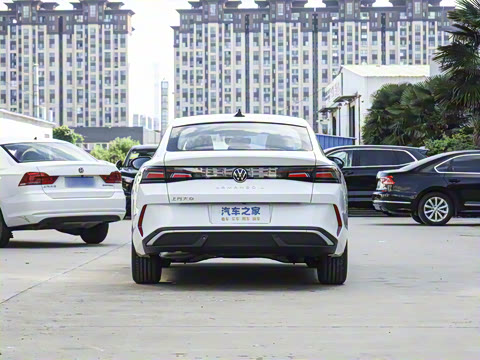 2026�� ���L 300TSI ����