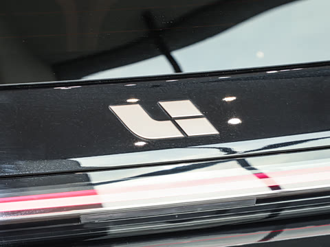 2025�� Pro ���ܻ��°�