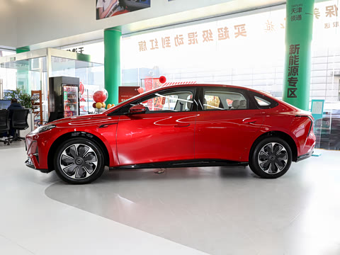 2025�� 550��