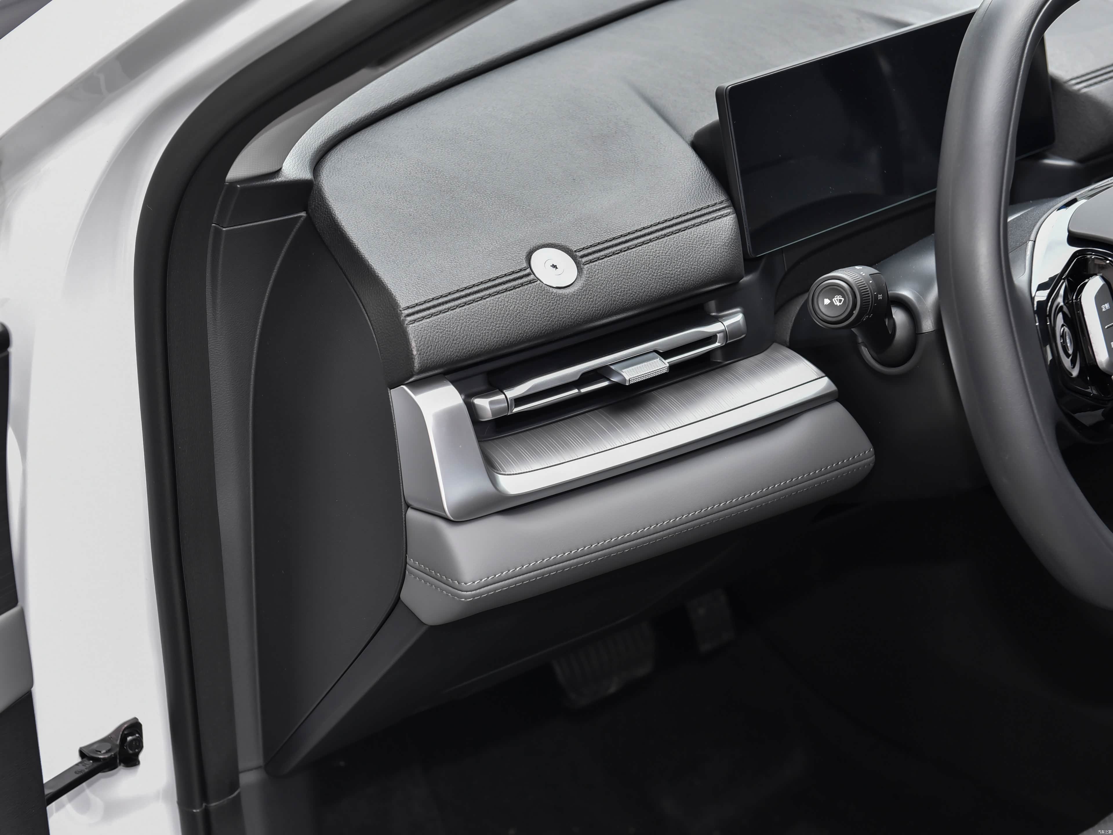 Geely A7 EV, миниатюра 14