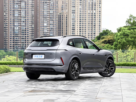 2026�� Ultra ����������