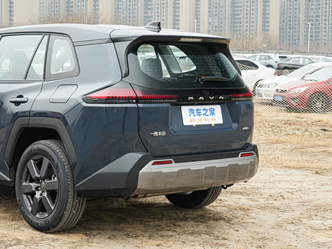 2026�� 2.0L ����������