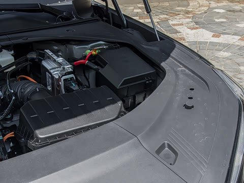 2026�� 225km EM-P Զ�����ǺӰ�+ҫҹ��װ