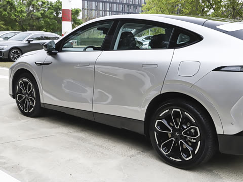 2026�� ���� 1704 Max