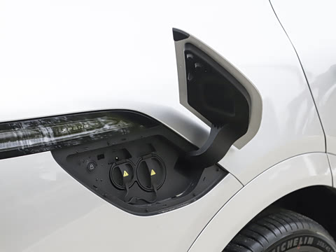 2026�� ���� 1704 Max