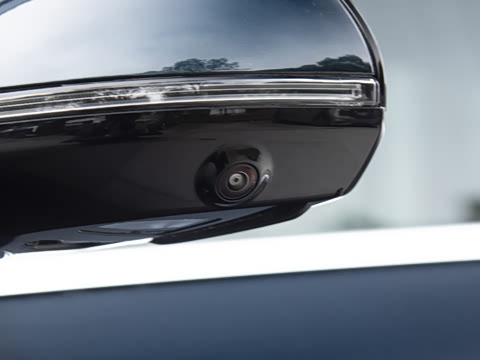 2026�� E 300 L ������