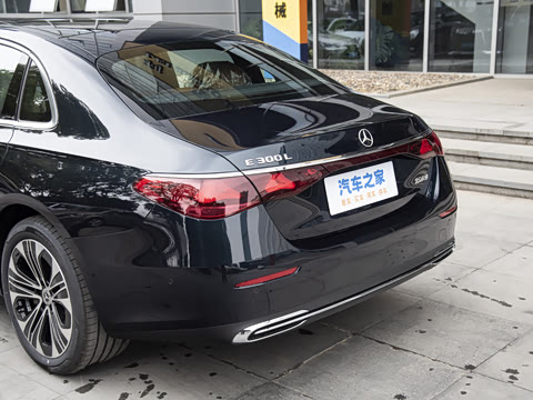 2026�� E 300 L ������