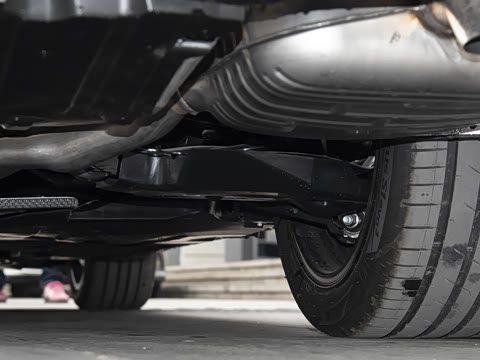 2026�� E 300 L ������