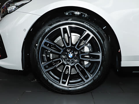 2026�� �Ŀ� 530Li ������ M�˶���װ